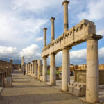 How can you get from Naples to Pompeii in the best possible way