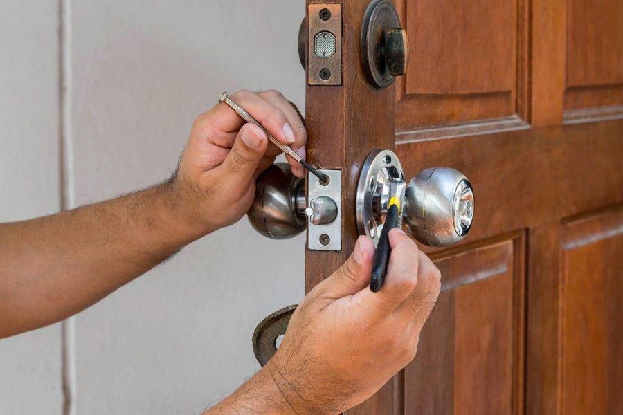 Locksmith Services Role in the Replacement of Car Keys