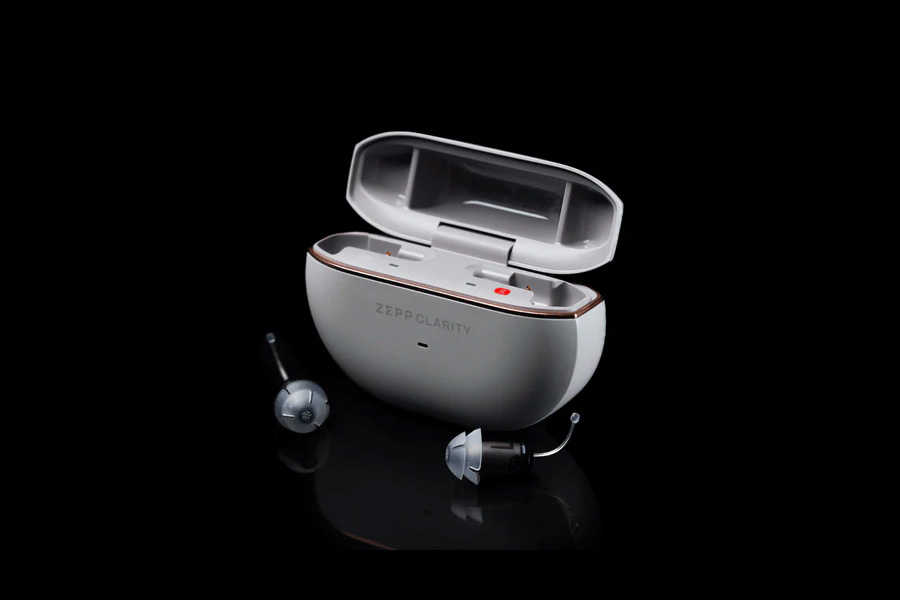 What Are Nearly Invisible Hearing Aids and How Do They Work
