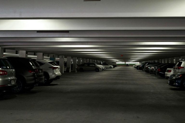 What Makes Asphalt Ideal for Commercial Parking Lots