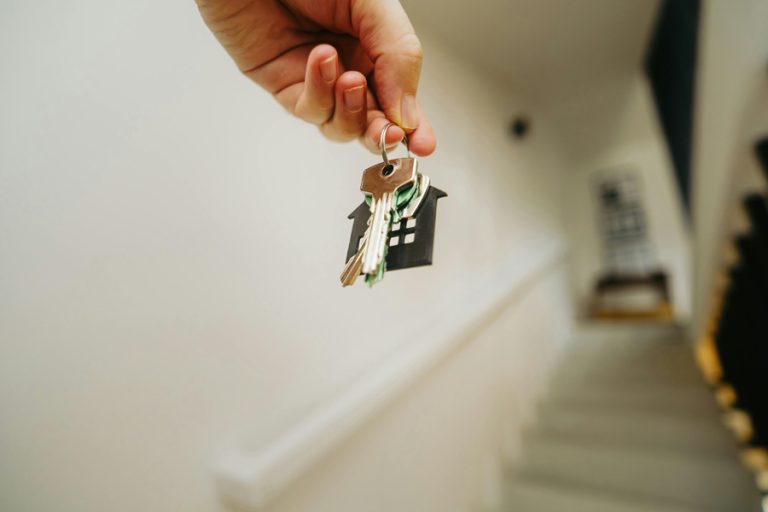 How can you sell your home without listing it with a real estate agent