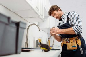 How Can You Avoid the Headache of Doing the Plumbing Job on Your Own