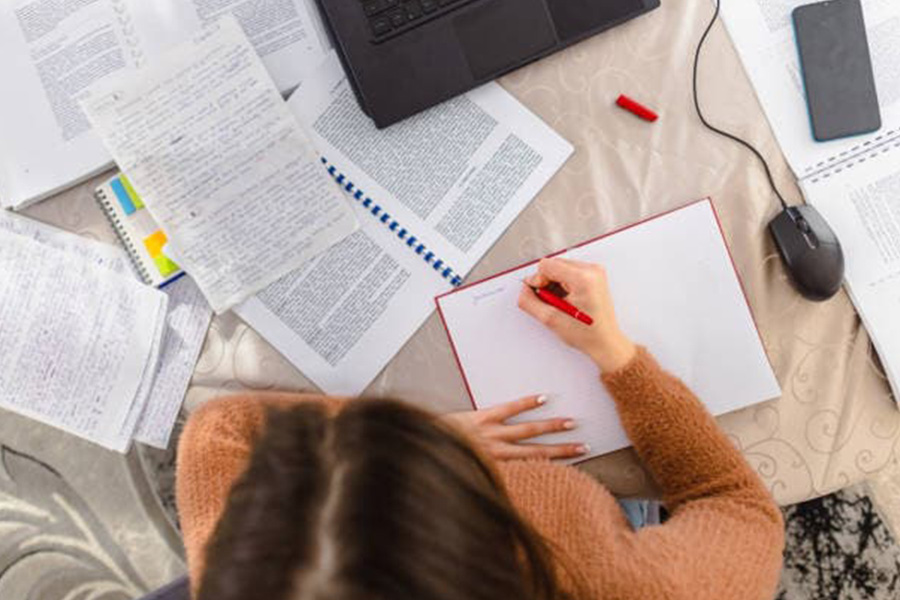 How AI Transforms Web Papers into Actionable Knowledge