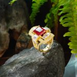 How Different Metal Colours Complement Emerald Rings